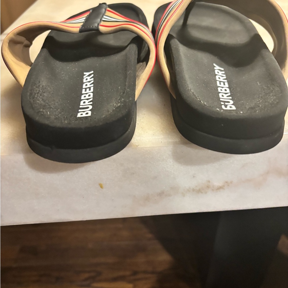 Burberry Men’s 3D Icon Stripe Thong Sandal - Picture 4 of 12